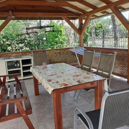 Rose Apartman Balatonlelle Exterior photo
