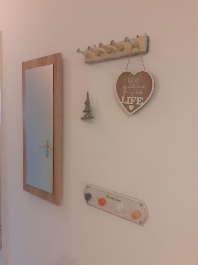 Rose Apartman Balatonlelle Exterior photo