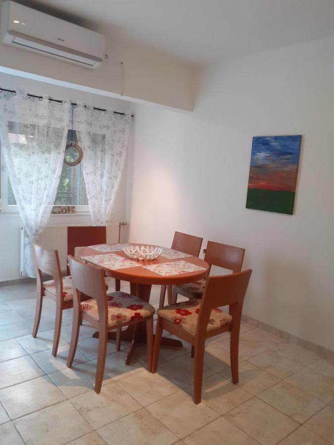 Rose Apartman Balatonlelle Exterior photo