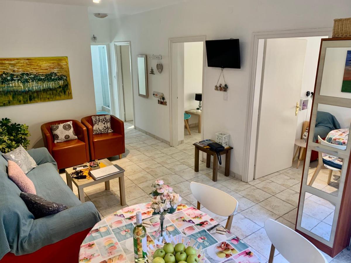 Rose Apartman Balatonlelle Exterior photo