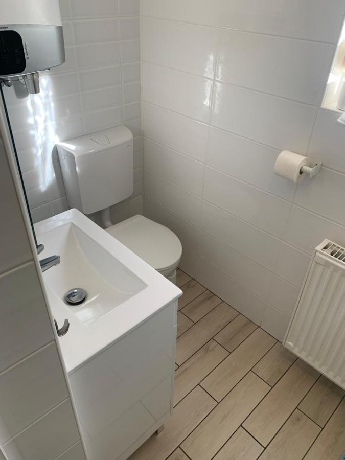 Rose Apartman Balatonlelle Exterior photo